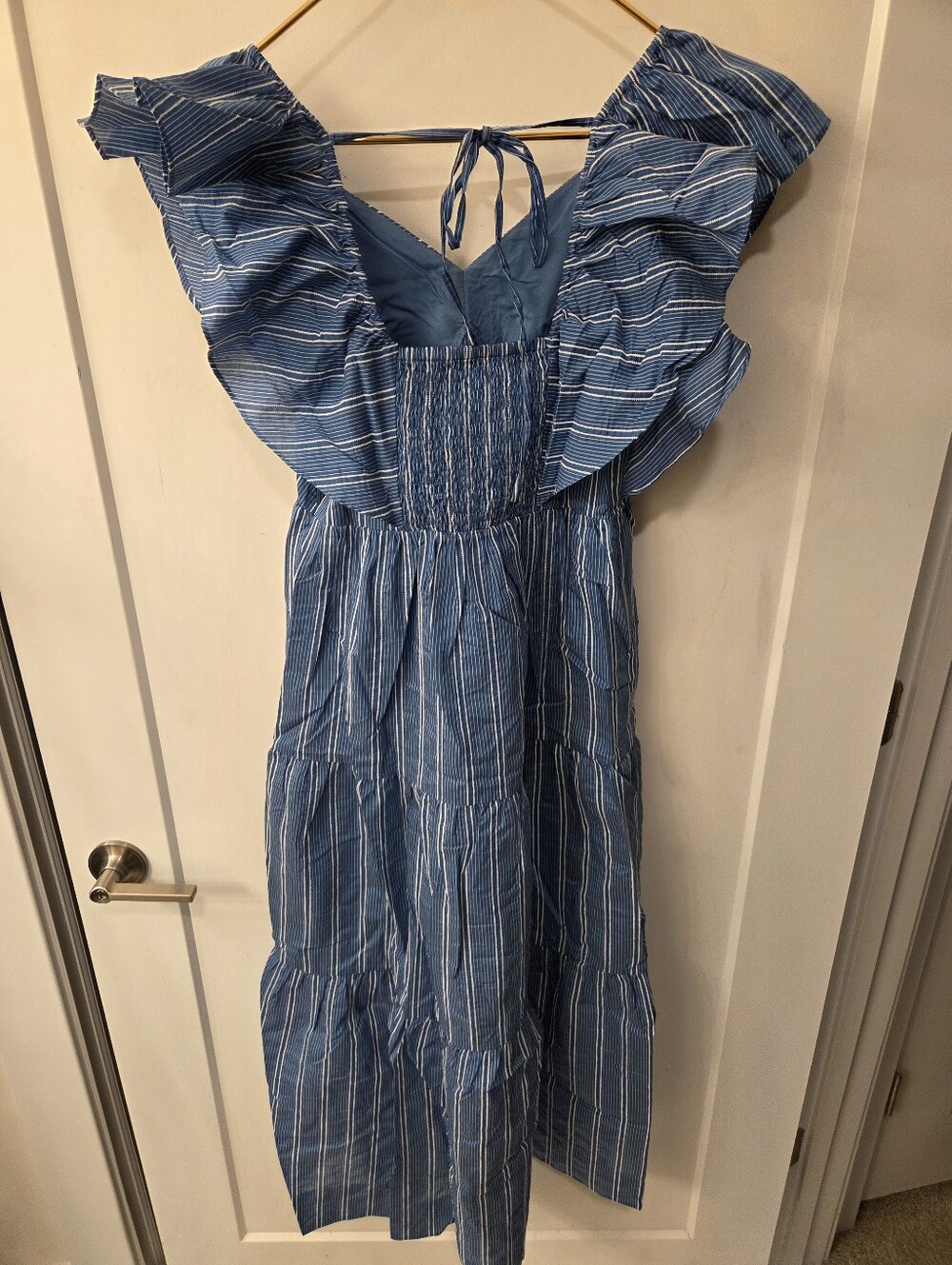 NWT - Adelyn Rae Shannon Blue Striped Flutter Sleeve Tie Back Midi Dress -Size M - Picture 8 of 14